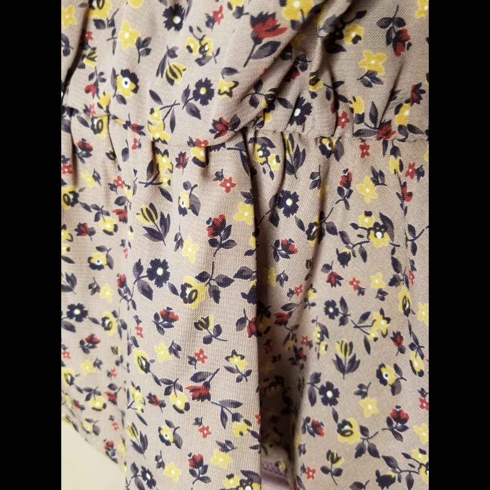 5⭐ Mocha disty floral square neck smocked babydoll bishop sleeve top - Picture 7 of 11